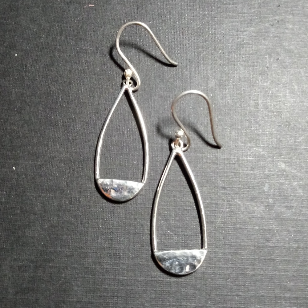 STERLING SILVER ELONGATED HOOPS